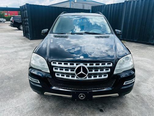 Black 2011 Mercedes-Benz M-Class ML 350