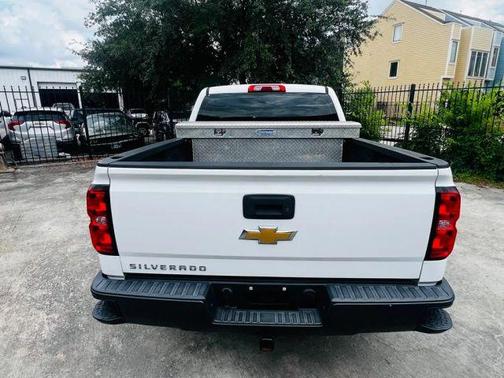 White 2018 Chevrolet Silverado 1500