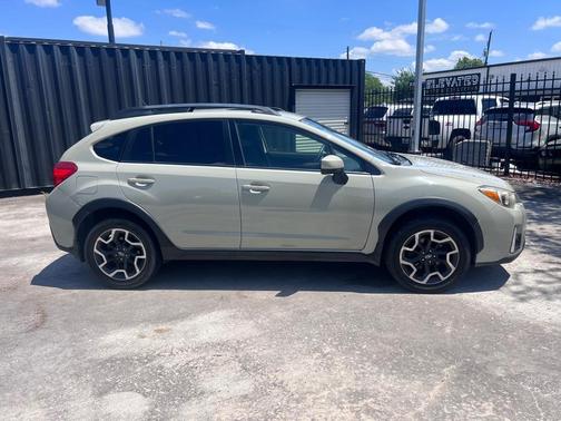Desert Khaki 2016 Subaru Crosstrek 2.0i Premium