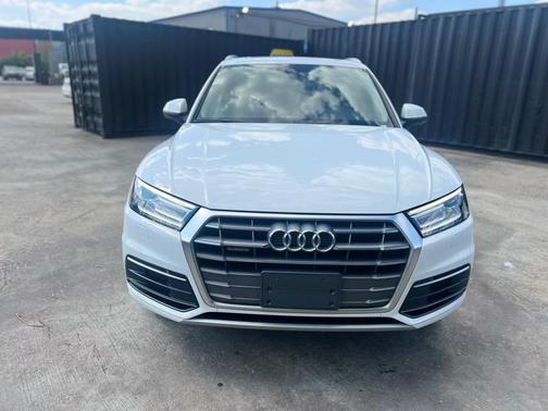 Ibis White 2018 Audi Q5 2.0T Premium