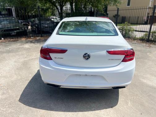 White 2017 Buick LaCrosse Preferred
