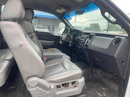 White 2013 Ford F-150