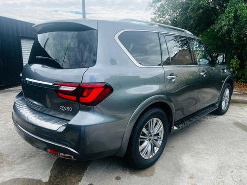 Gray 2018 INFINITI QX80 Base