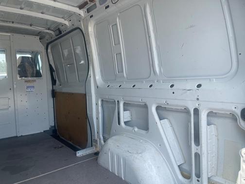 2017 Mercedes-Benz Sprinter 2500 Standard Roof