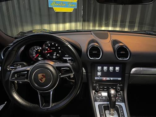 2018 Porsche 718 Cayman Base