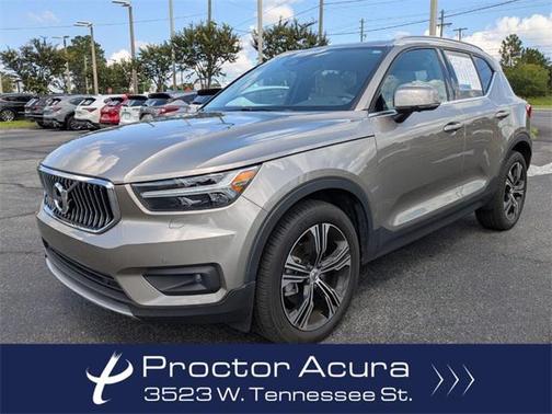 2022 Volvo XC40 T5 Inscription