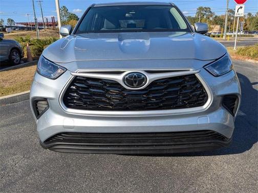 2023 Toyota Highlander LE I4