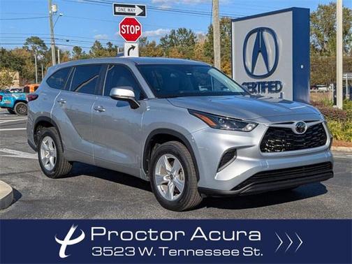 2023 Toyota Highlander LE I4