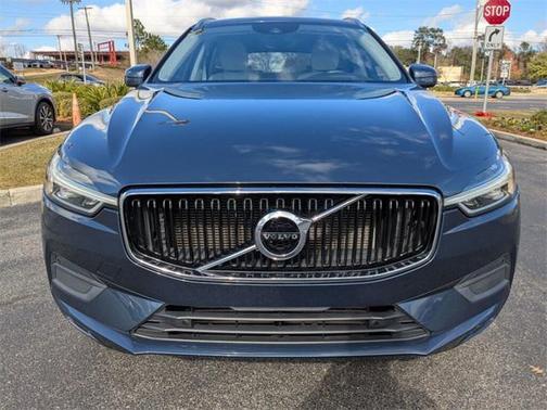 2020 Volvo XC60 T5 Momentum