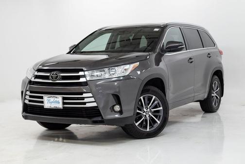 Predawn Gray Mica 2017 Toyota Highlander XLE