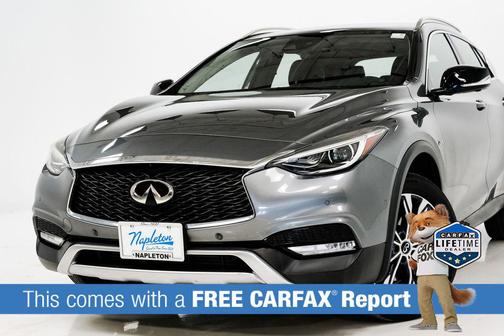 2017 INFINITI QX30 Premium