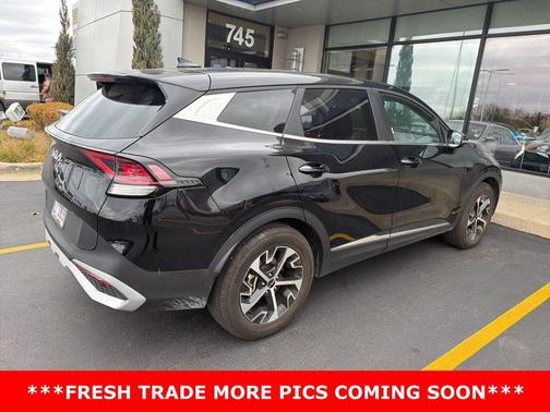 2025 Kia Sportage EX