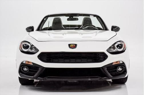 2017 FIAT 124 Spider Base