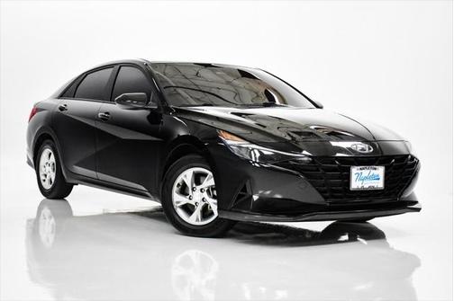 2023 Hyundai ELANTRA SE