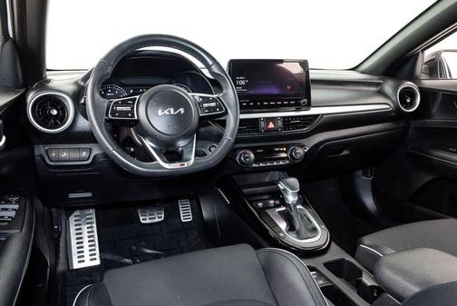 Snow White Pearl 2023 Kia Forte GT-Line