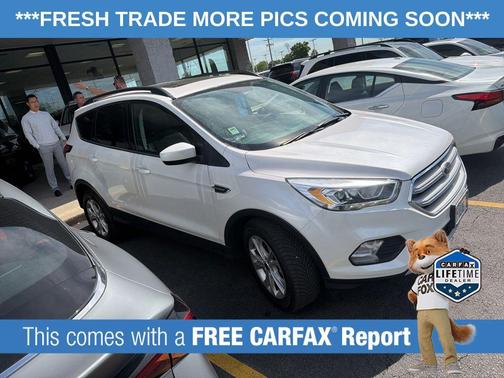 White Platinum Metallic Tri-Coat 2018 Ford Escape SEL
