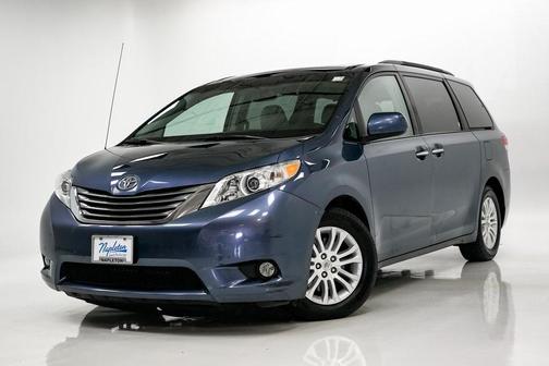 2014 Toyota Sienna XLE