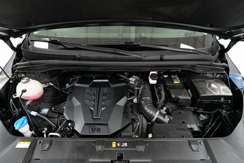 2023 Kia Carnival LX