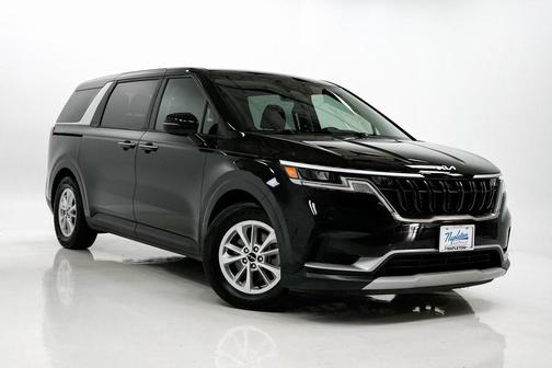 2023 Kia Carnival LX