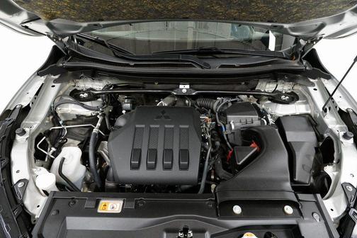 2023 Mitsubishi Eclipse Cross SE