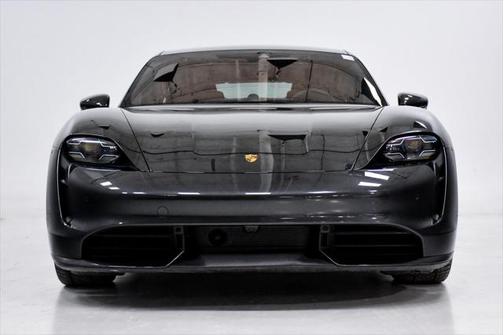 2020 Porsche Taycan Turbo