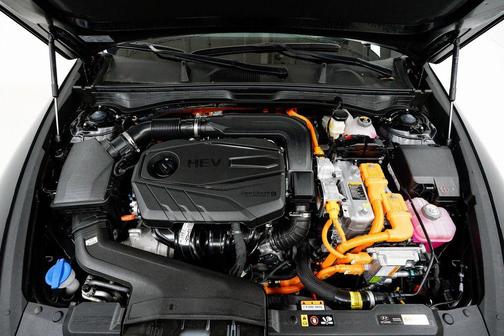 2024 Hyundai SONATA Hybrid Limited