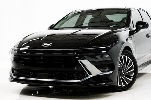 2024 Hyundai SONATA Hybrid Limited
