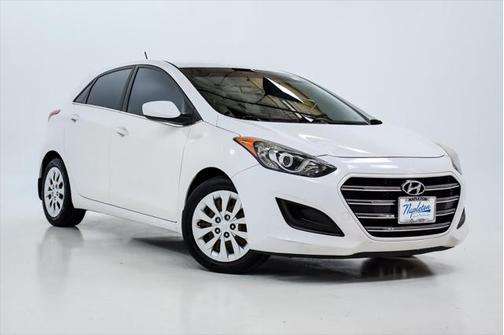 2016 Hyundai Elantra GT Base