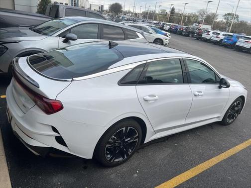2024 Kia K5 GT-Line