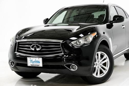 2016 INFINITI QX70 Base