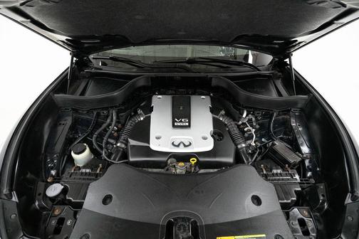 2016 INFINITI QX70 Base