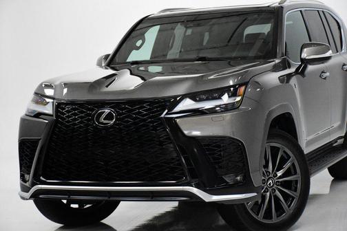 2022 Lexus LX 600 Base
