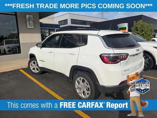 Bright White Clearcoat 2024 Jeep Compass Latitude