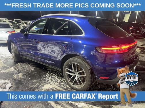 2023 Porsche Macan Base