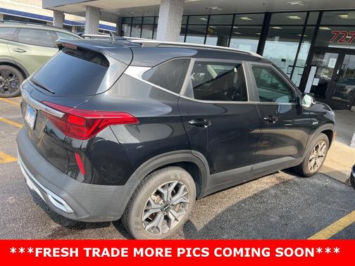 2022 Kia Seltos EX