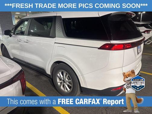 2024 Kia Carnival LX