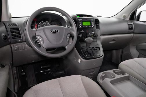 2012 Kia Sedona LX