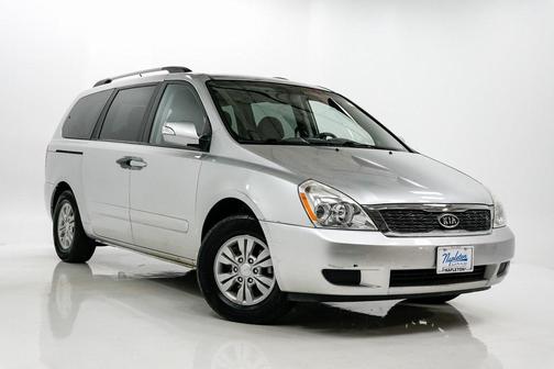 2012 Kia Sedona LX