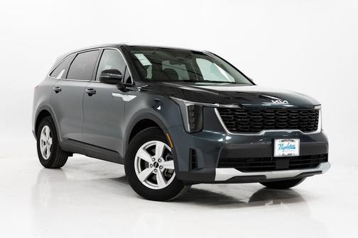 2025 Kia Sorento LX