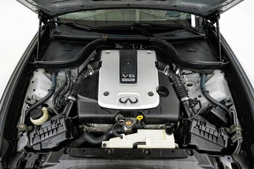 2011 INFINITI G37x Base