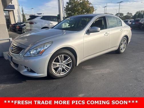 2011 INFINITI G37x Base