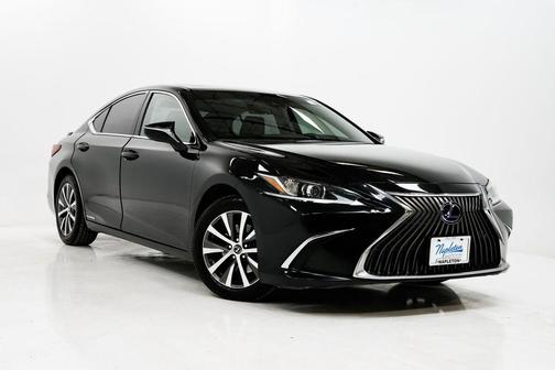 2020 Lexus ES 300h Base