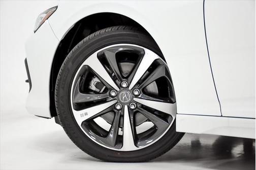 2025 Acura TLX Technology
