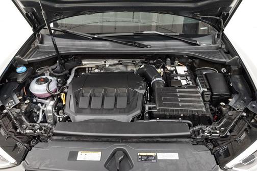 Chronos Gray Metallic 2025 Audi Q3 Premium