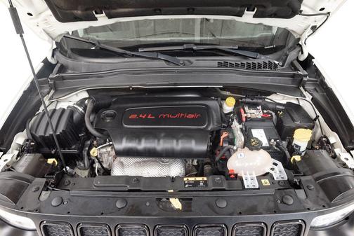 Alpine White Clearcoat 2020 Jeep Renegade Upland