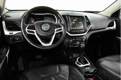 2017 Jeep Cherokee Overland