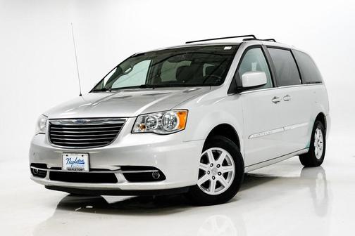 2011 Chrysler Town & Country Touring