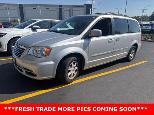 2011 Chrysler Town & Country Touring