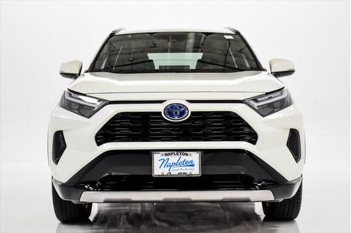 2022 Toyota RAV4 Hybrid SE