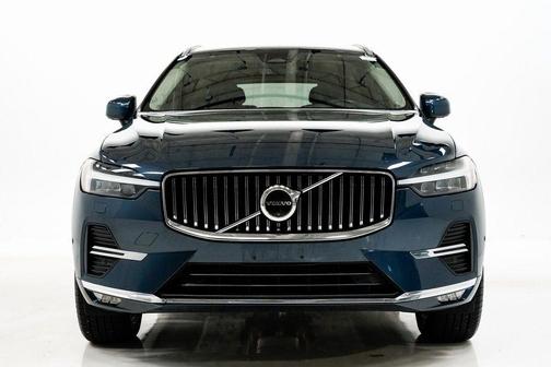 2022 Volvo XC60 B5 Inscription
